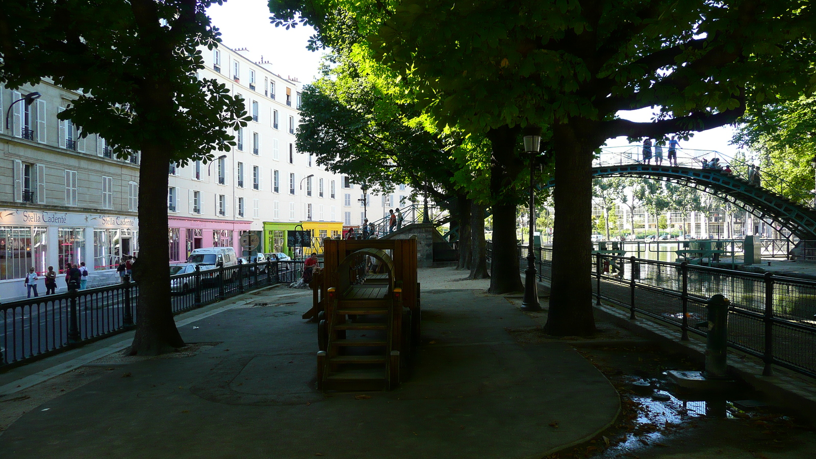 Picture France Paris Canal St Martin 2007-08 17 - Road Canal St Martin