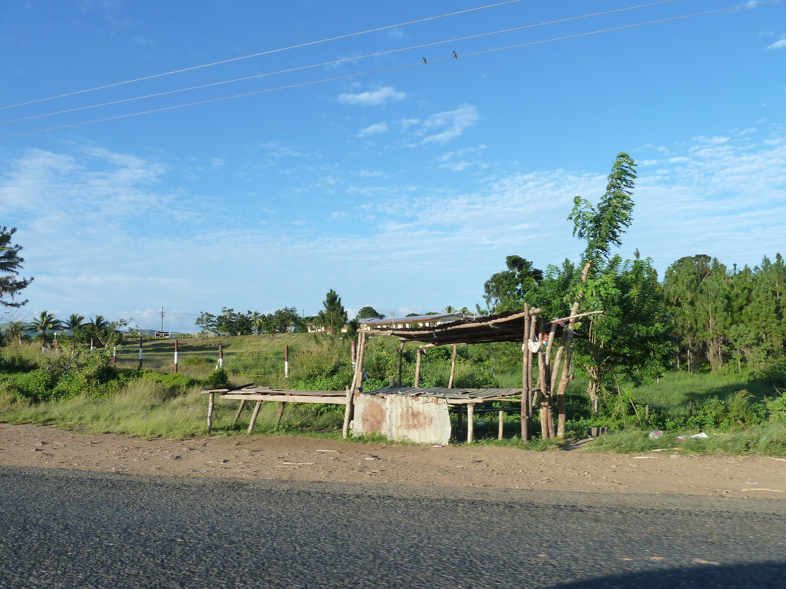 Picture Fiji Nadi to Sigatoka road 2010-05 25 - Tourist Attraction Nadi to Sigatoka road