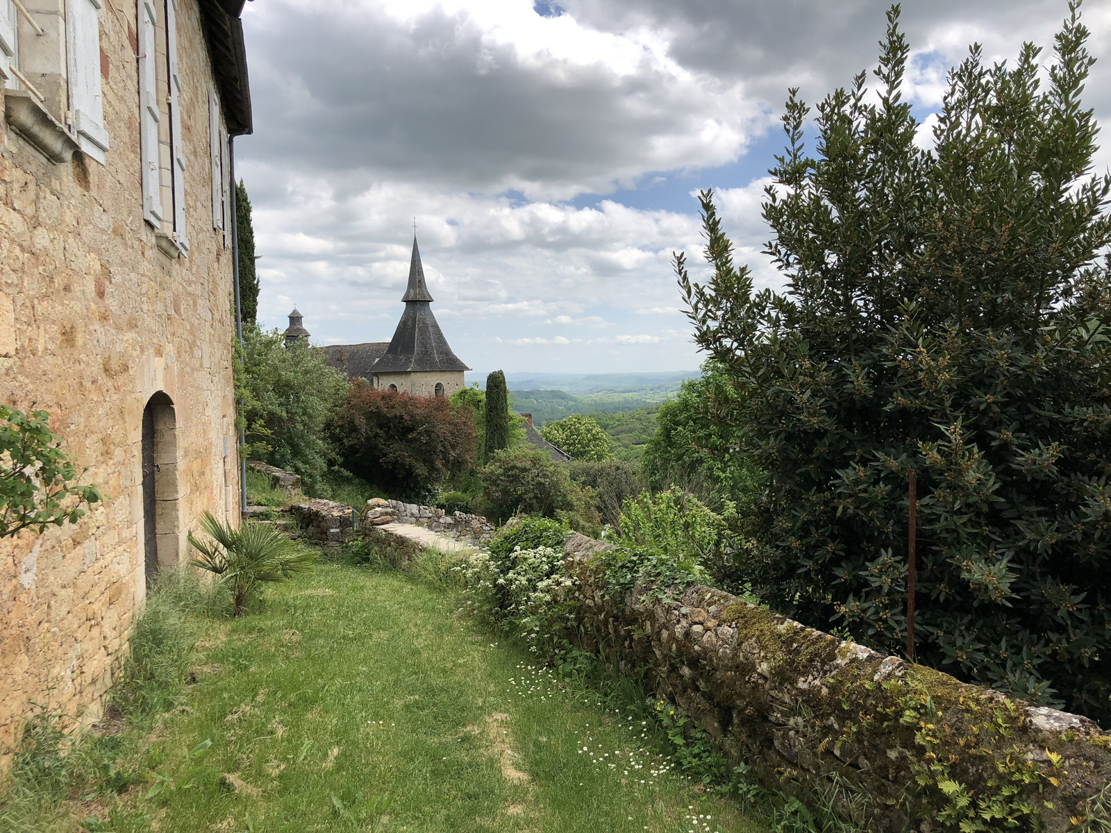 Picture France Turenne 2018-04 17 - Journey Turenne