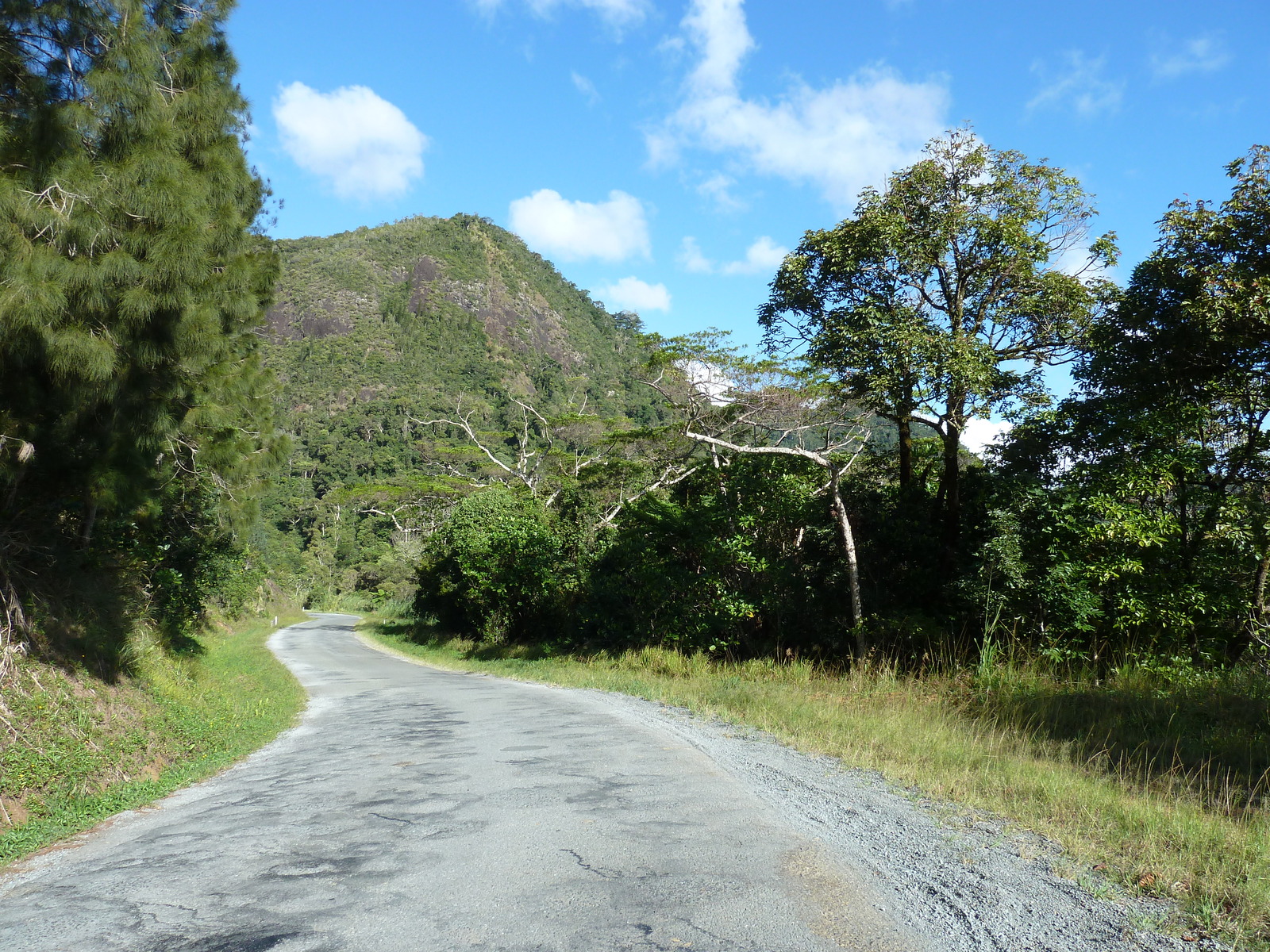 Picture New Caledonia Canala to La Foa road 2010-05 69 - View Canala to La Foa road