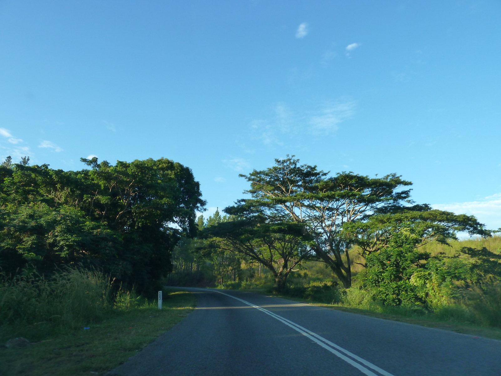 Picture Fiji Nadi to Sigatoka road 2010-05 34 - Tourist Attraction Nadi to Sigatoka road