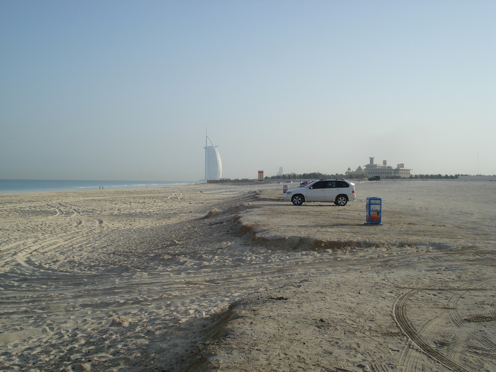 Picture United Arab Emirates Dubai Jumeirah Beach 2007-03 27 - Flight Jumeirah Beach