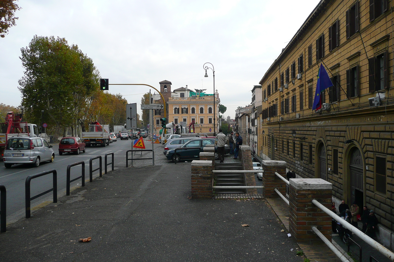 Picture Italy Rome Lungotevere Gianicolense 2007-11 15 - Perspective Lungotevere Gianicolense