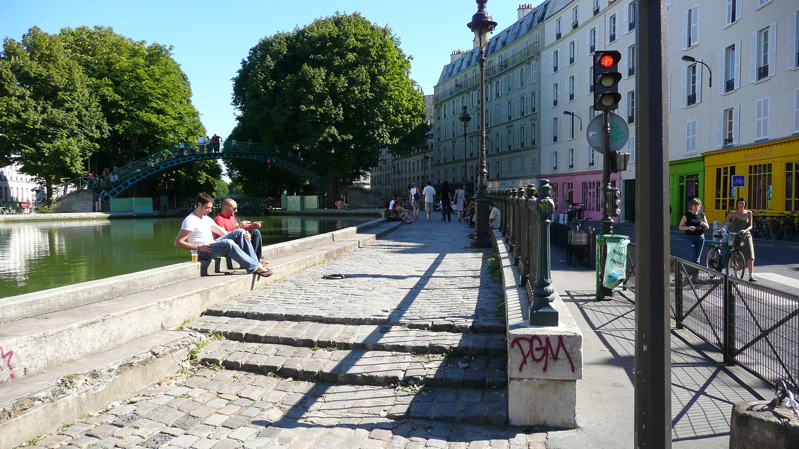 Picture France Paris Canal St Martin 2007-08 155 - Store Canal St Martin