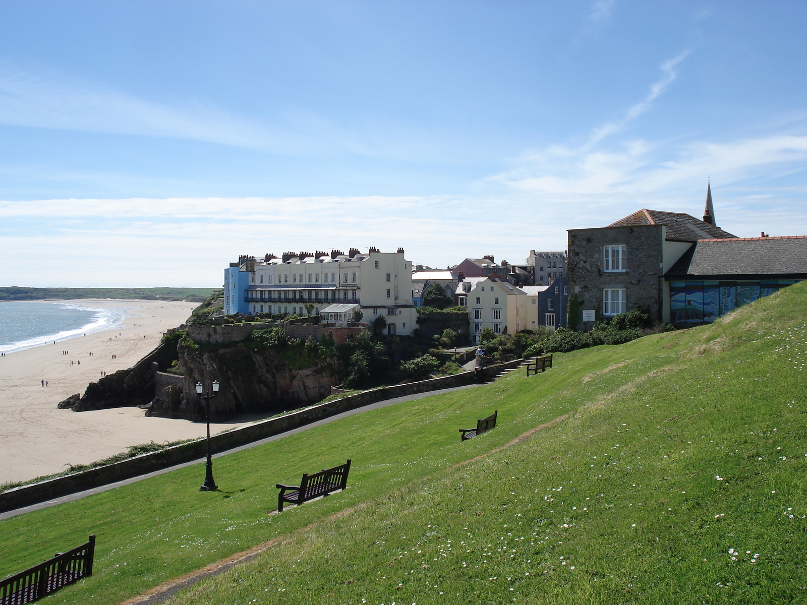 Picture United Kingdom Pembrokeshire Tenby 2006-05 105 - Perspective Tenby