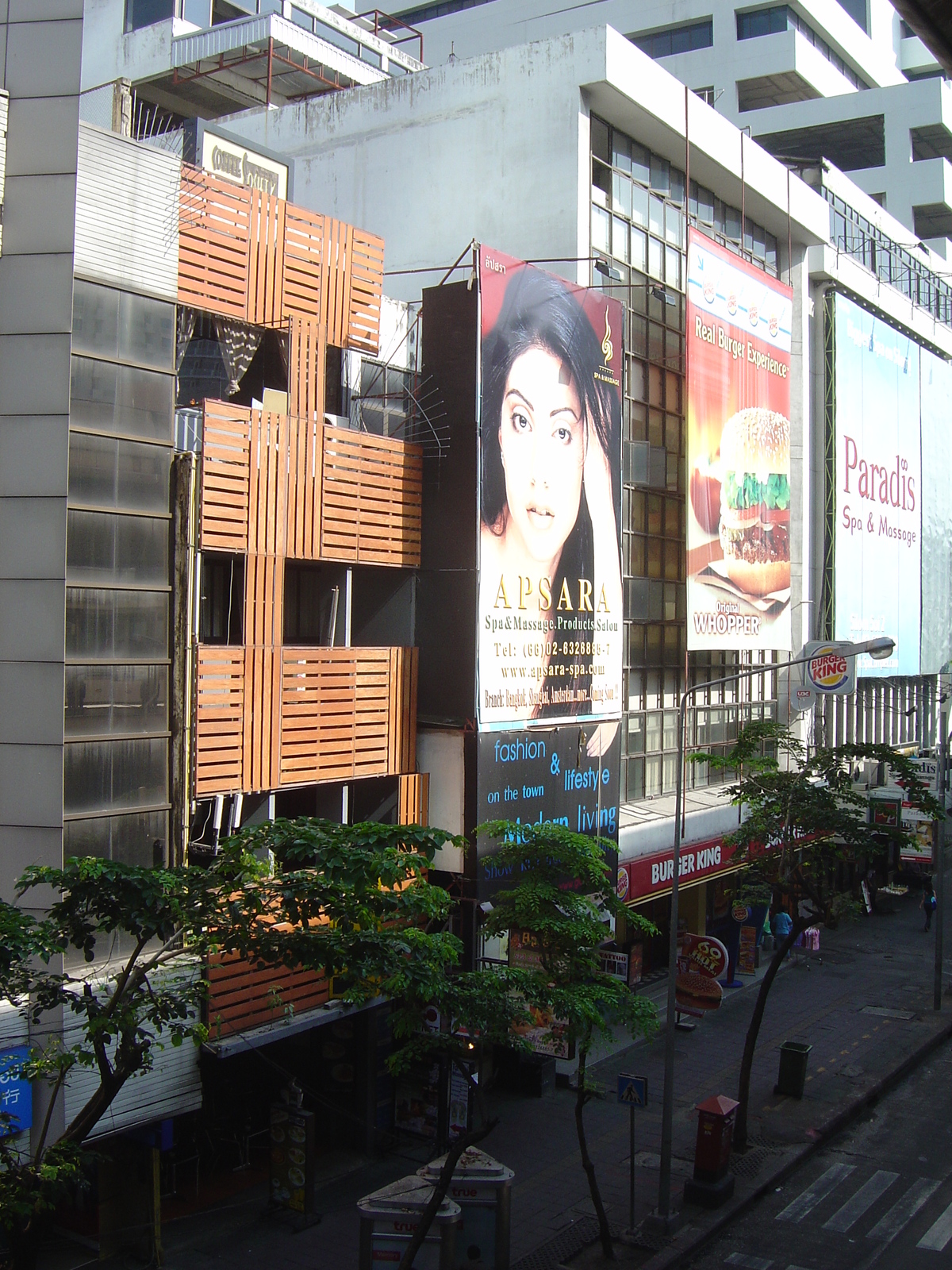 Picture Thailand Bangkok Silom Road 2005-12 1 - Sightseeing Silom Road