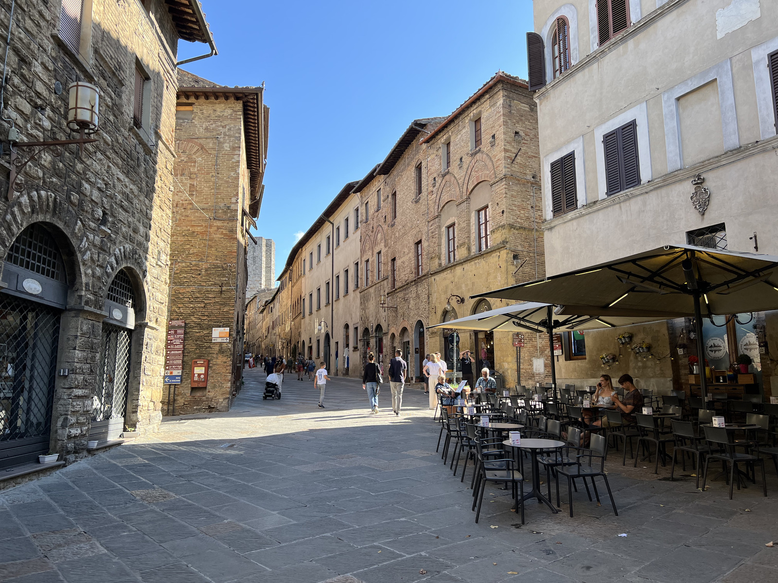 Picture Italy San Gimignano 2021-09 158 - Tourist Attraction San Gimignano