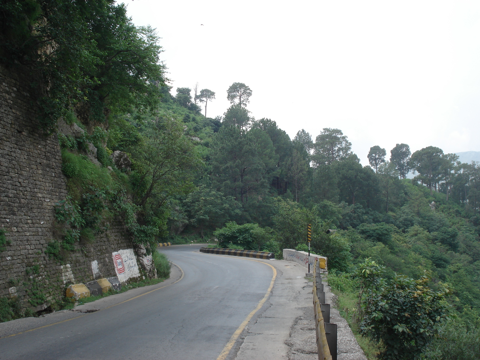 Picture Pakistan Islamabad to Murree road 2006-08 72 - Photographer Islamabad to Murree road