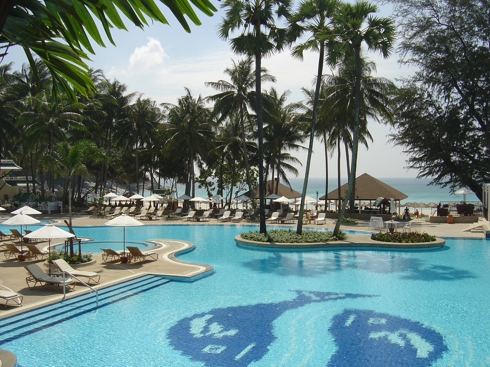 Picture Thailand Phuket Meridien Phuket Beach Hotel 2005-12 19 - Road Meridien Phuket Beach Hotel