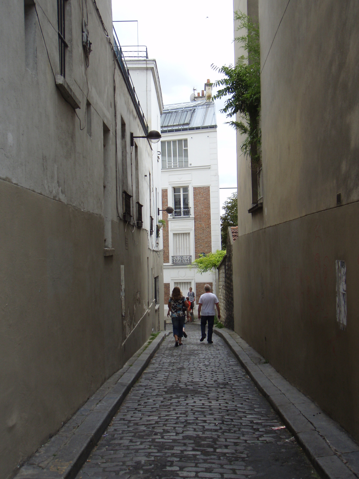 Picture France Paris 18th Arrondissement 2007-07 49 - Perspective 18th Arrondissement