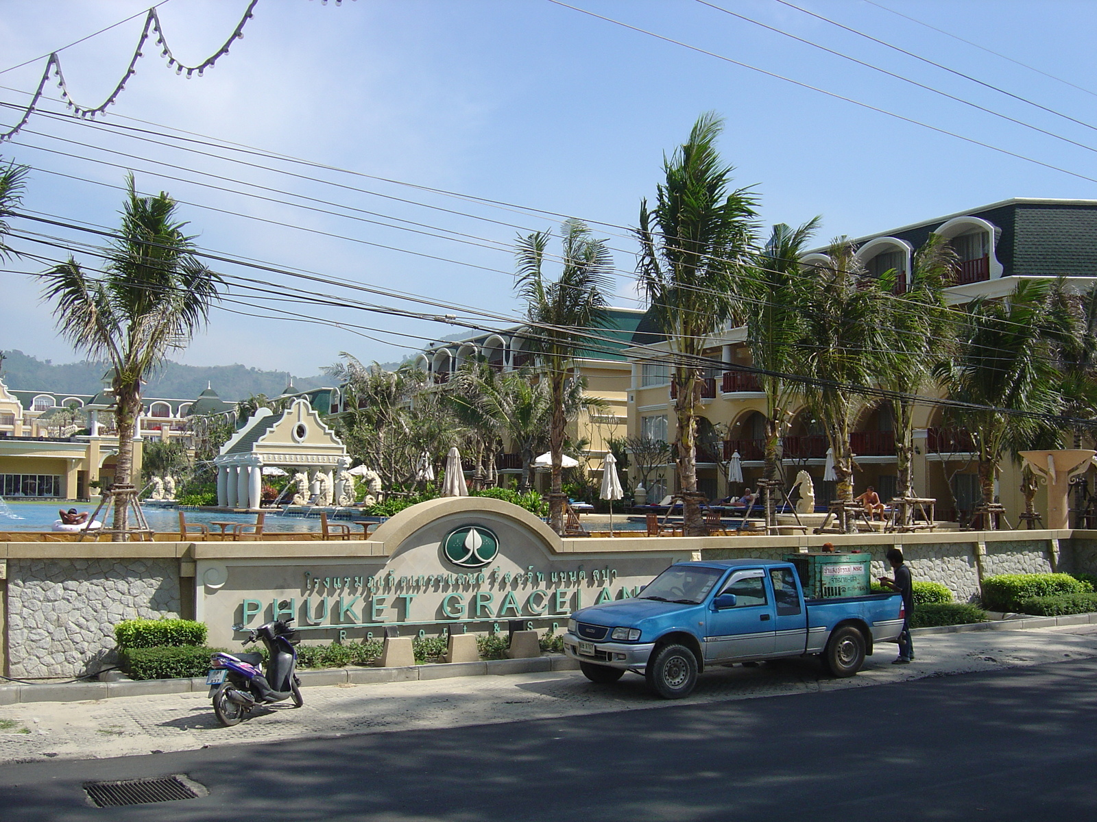 Picture Thailand Phuket Patong Beach Road 2005-12 38 - Sight Beach Road