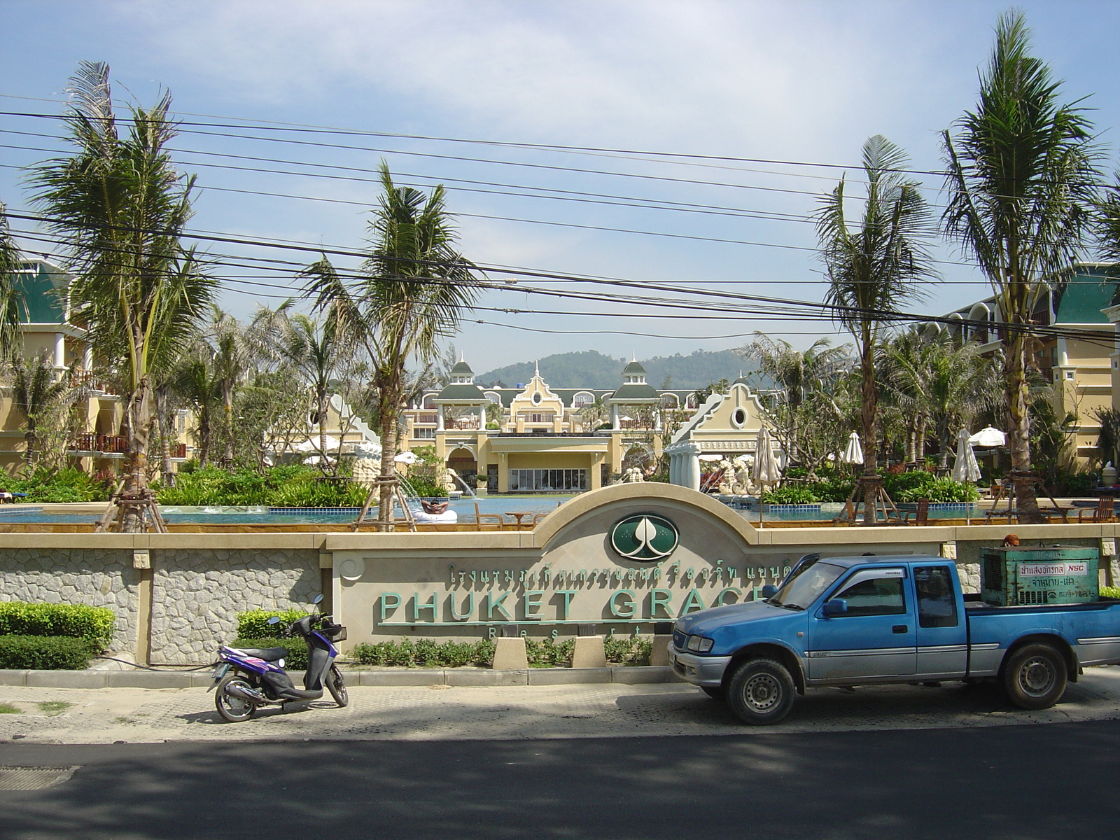 Picture Thailand Phuket Patong Beach Road 2005-12 37 - Sight Beach Road