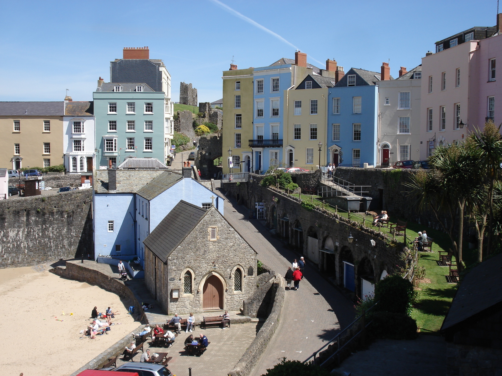 Picture United Kingdom Pembrokeshire Tenby 2006-05 19 - Perspective Tenby