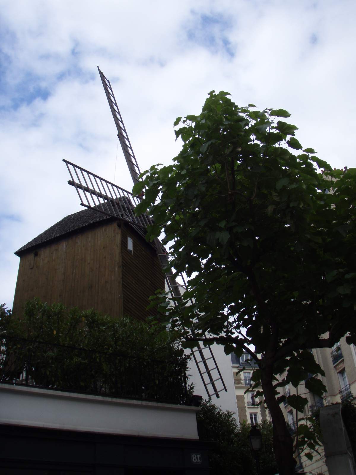 Picture France Paris 18th Arrondissement 2007-07 93 - Perspective 18th Arrondissement