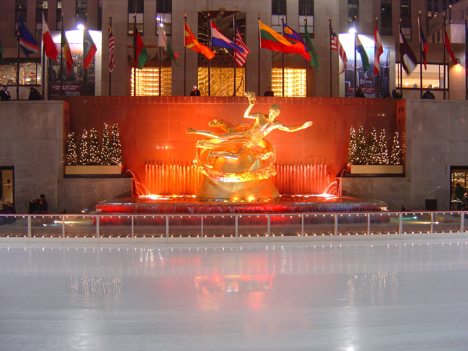 Picture United States New York Rockefeller Center 2006-03 7 - Shopping Mall Rockefeller Center