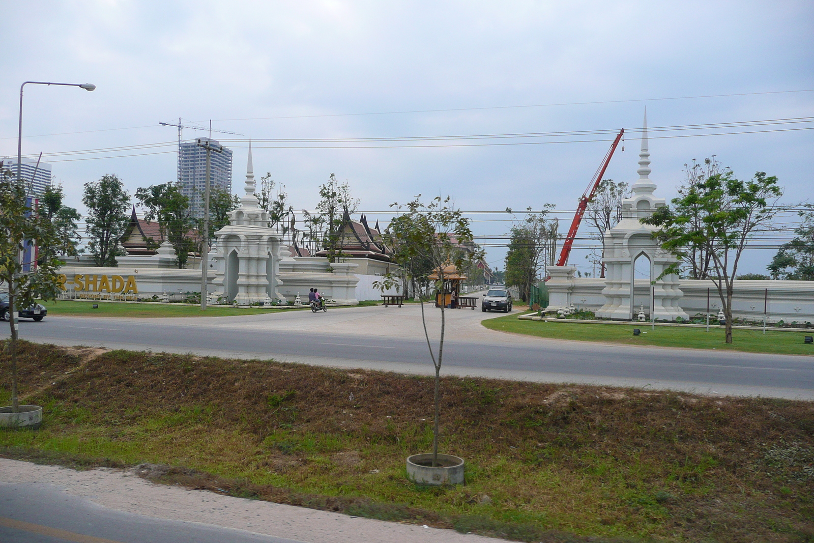 Picture Thailand Chonburi Sukhumvit road 2008-01 83 - Trail Sukhumvit road