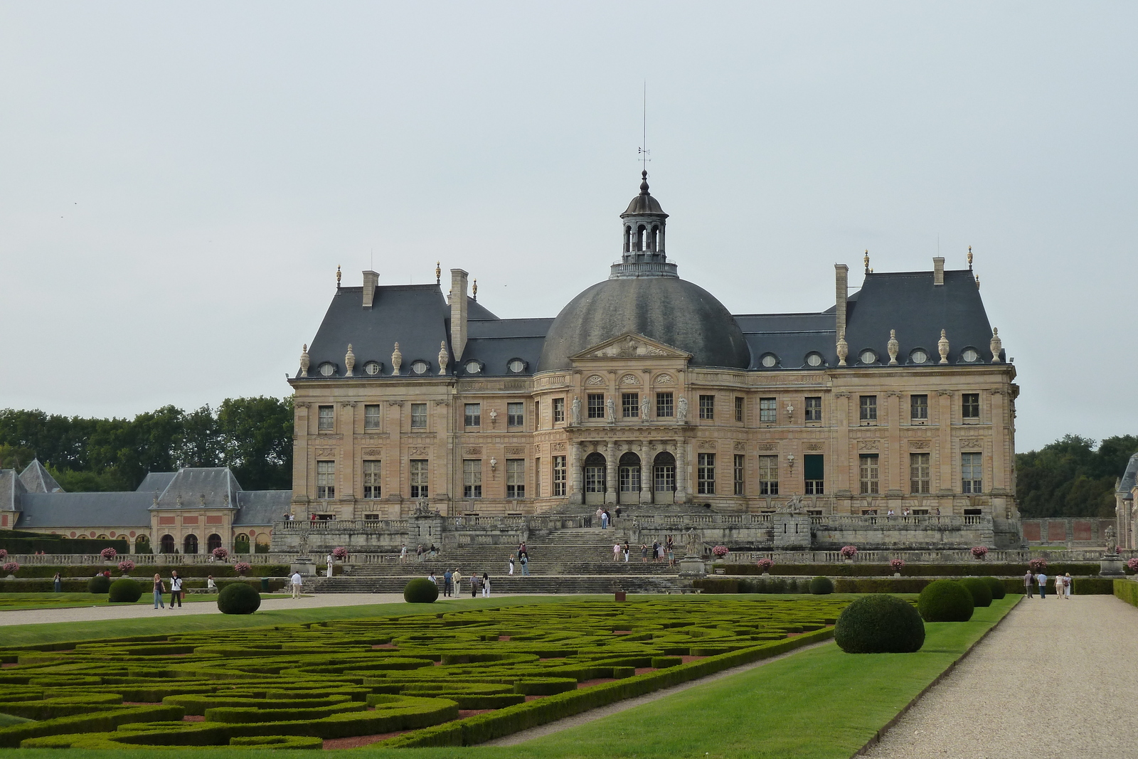 Picture France Vaux Le Vicomte Castle Vaux Le Vicomte Gardens 2010-09 0 - Photographer Vaux Le Vicomte Gardens