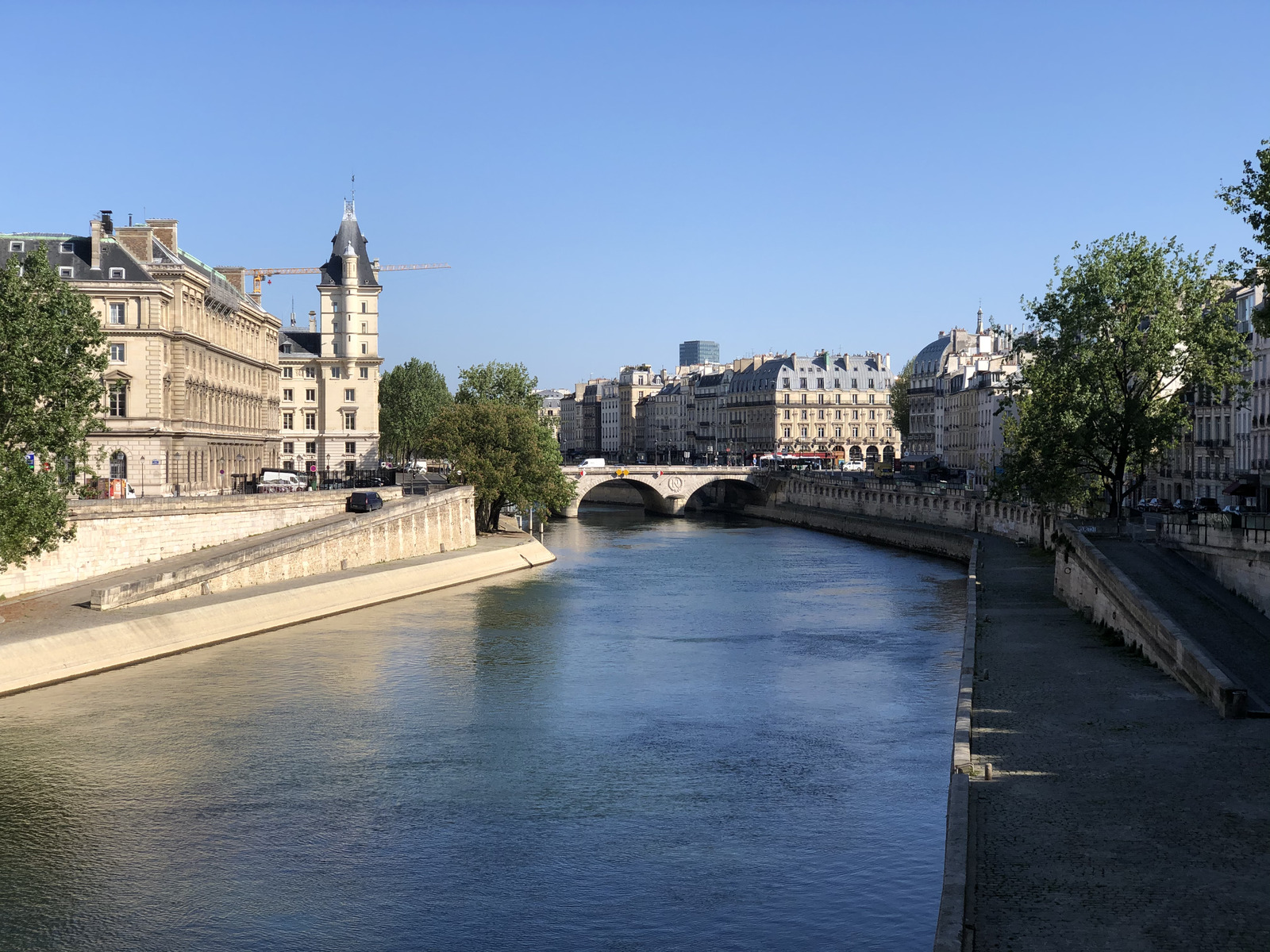 Picture France Paris lockdown 2020-04 340 - Photographer Paris lockdown