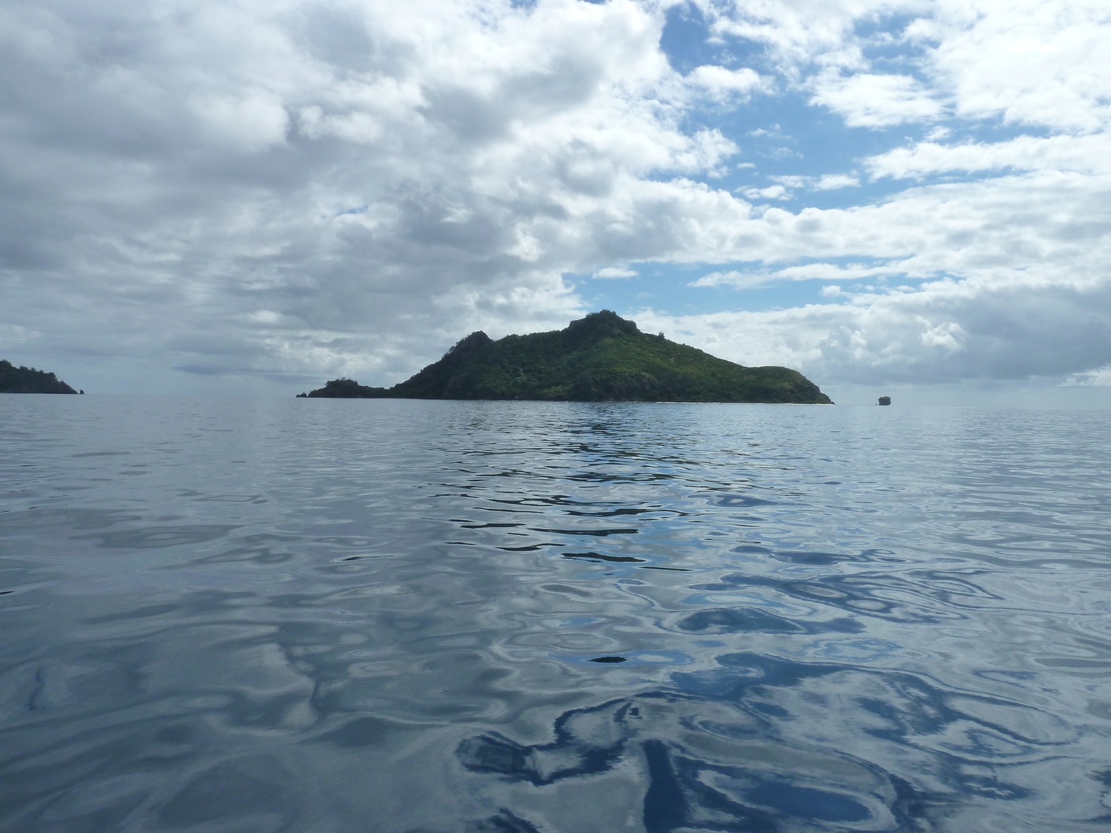 Picture Fiji Amunuca Island to Castaway Island 2010-05 99 - Perspective Amunuca Island to Castaway Island