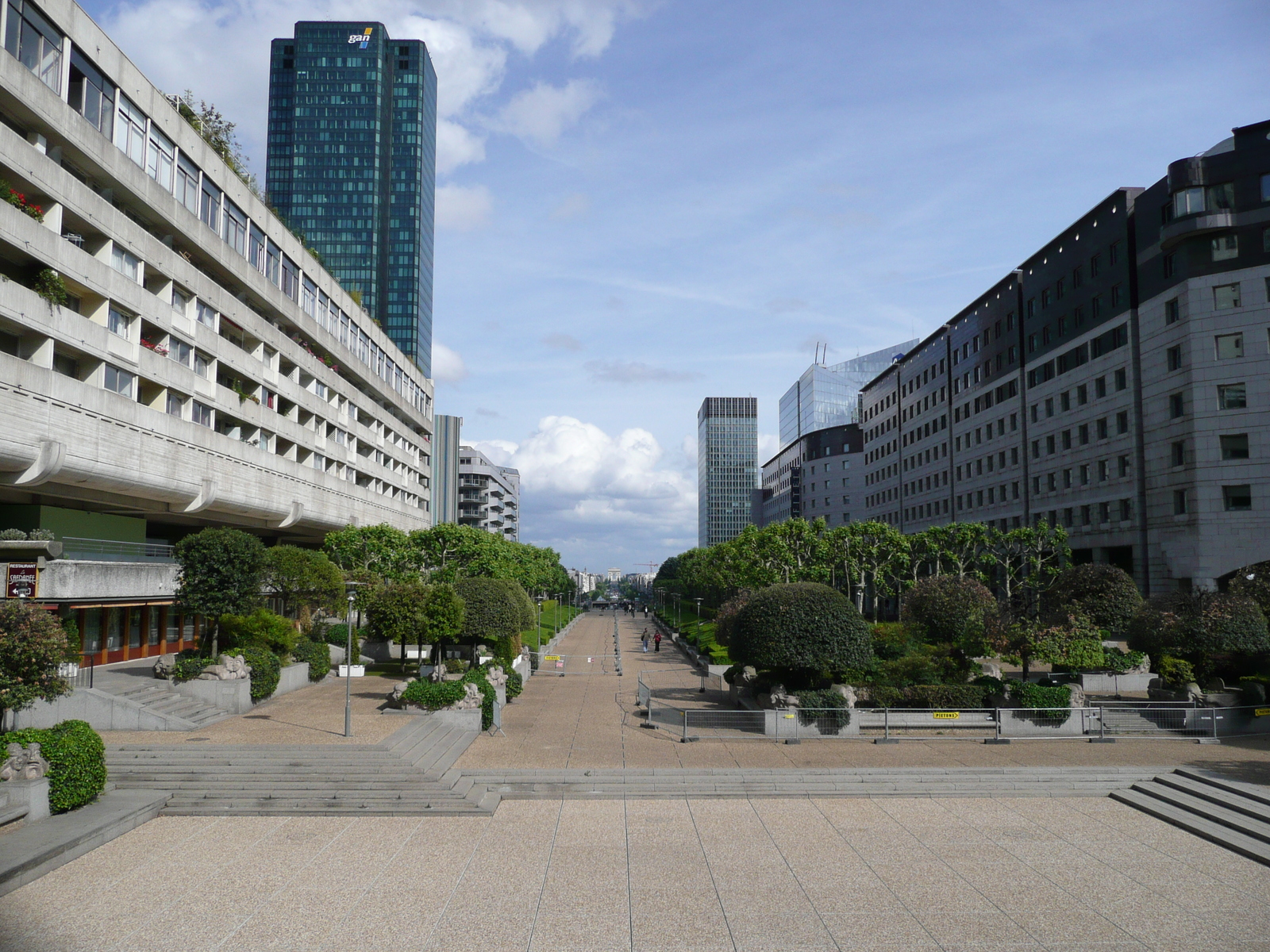 Picture France Paris La Defense 2007-05 170 - Views La Defense