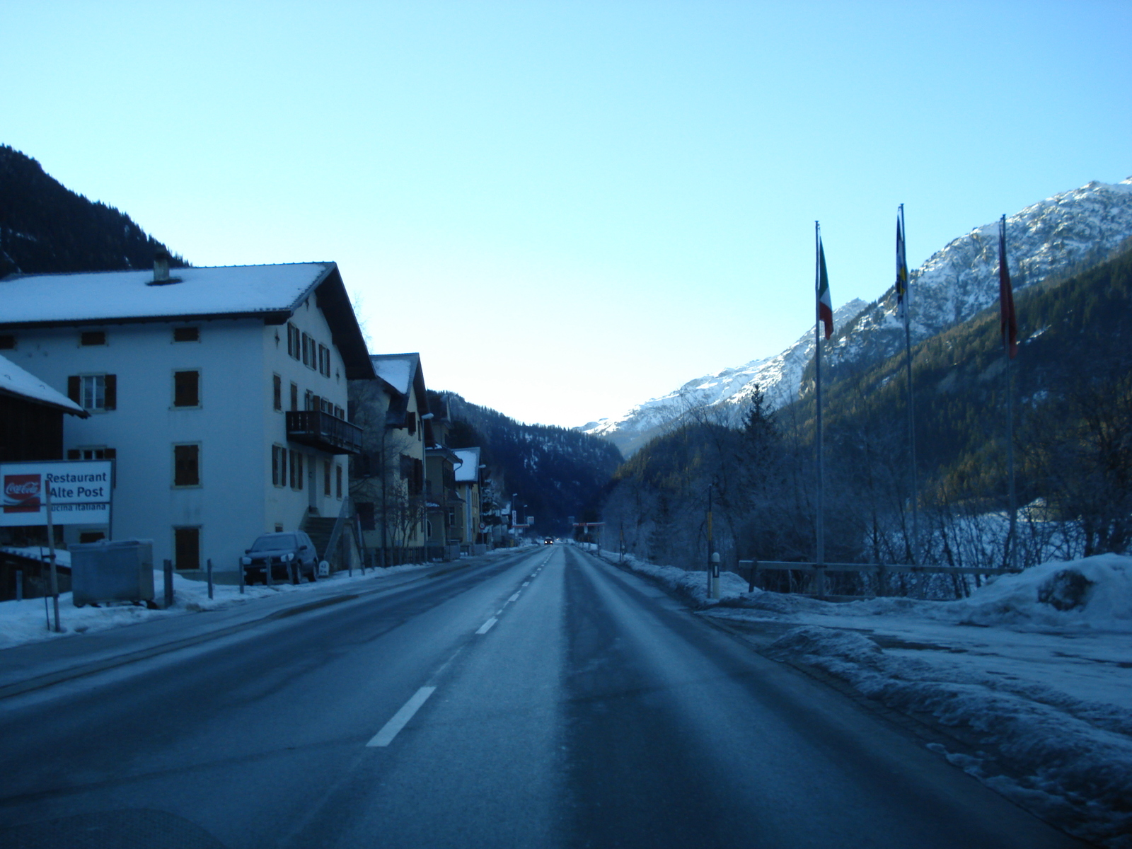 Picture Swiss Chur to St Moritz Road 2007-01 12 - Perspective Chur to St Moritz Road