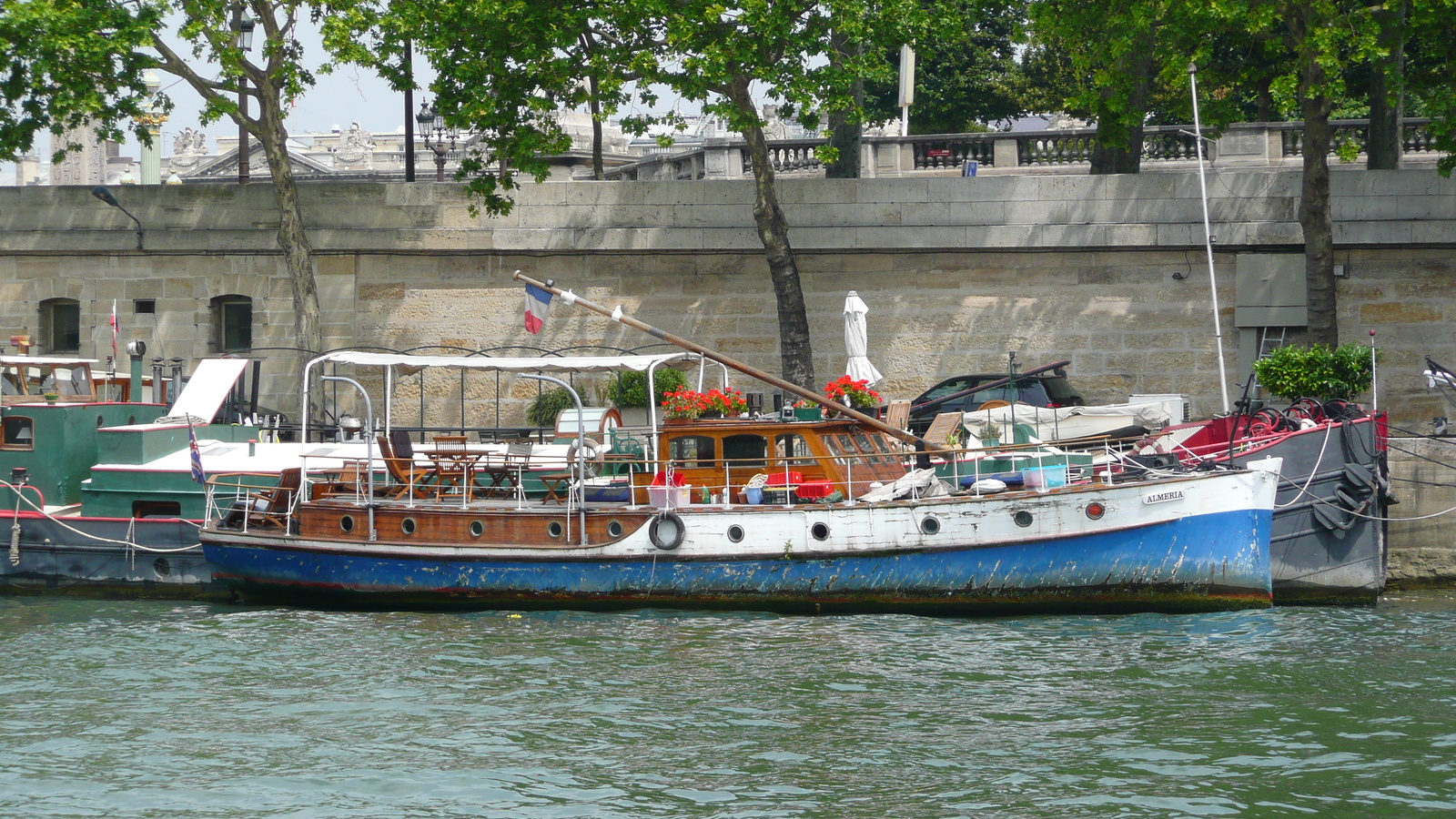 Picture France Paris Peniches Parisiennes 2007-06 42 - Photographers Peniches Parisiennes