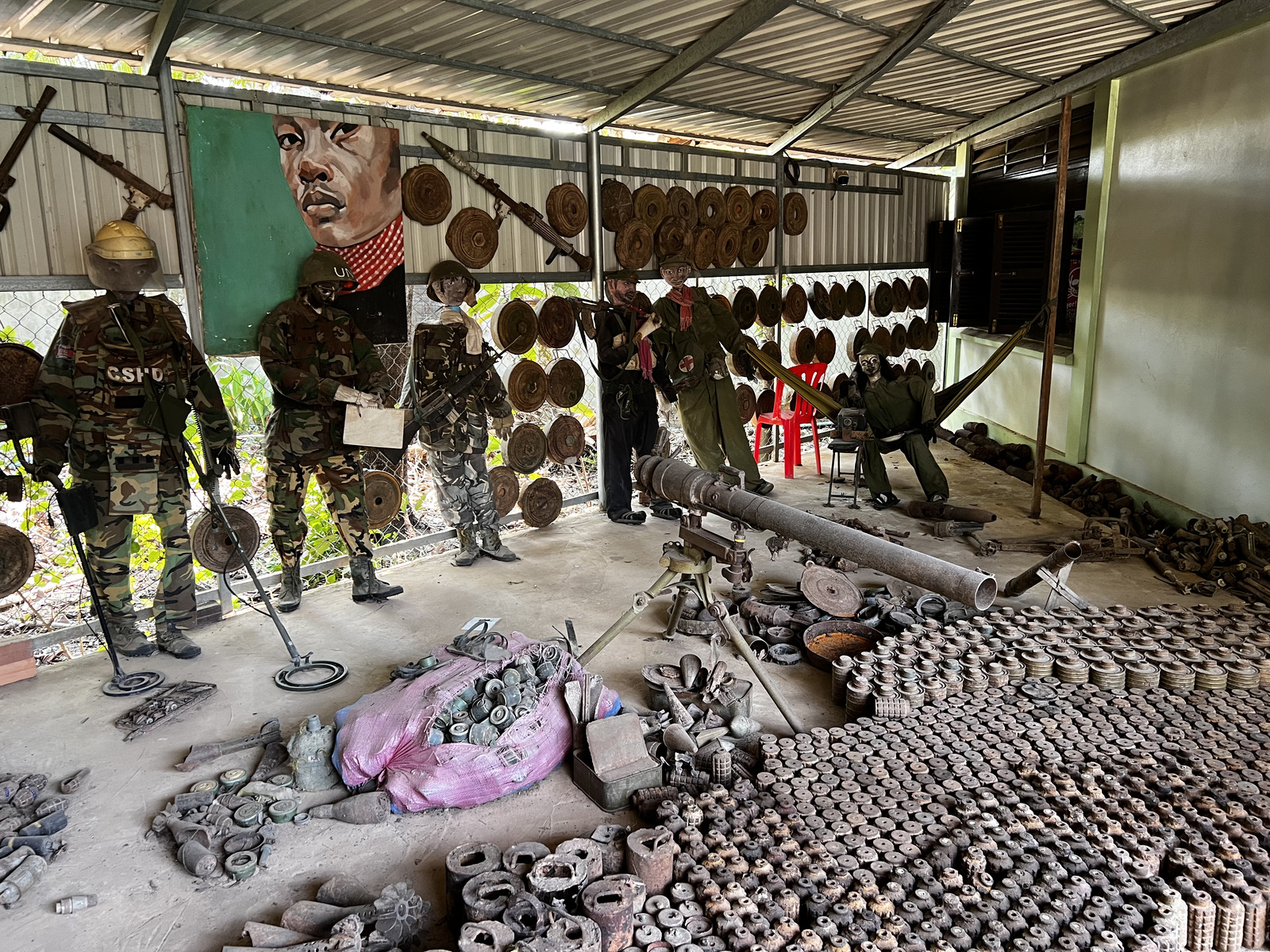 Picture Cambodia Siem Reap Cambodia Landmine Museum 2023-01 8 - Picture Cambodia Landmine Museum