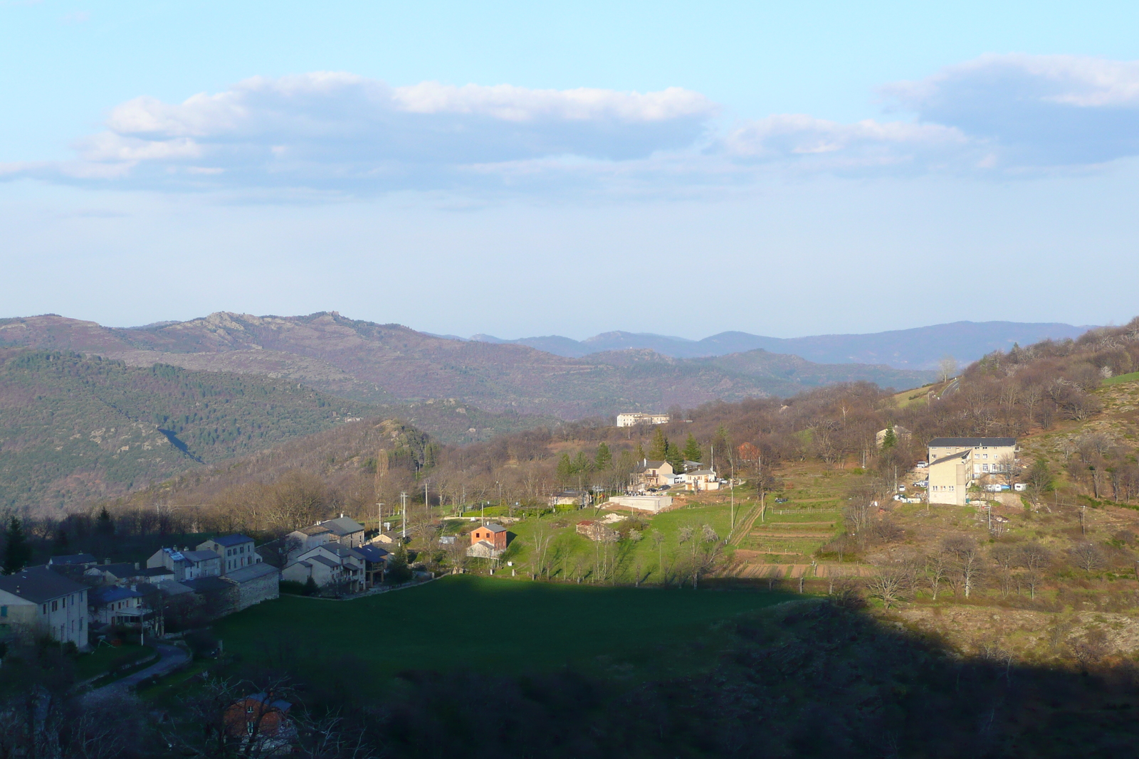 Picture France Cevennes Mountains 2008-04 21 - Perspective Cevennes Mountains