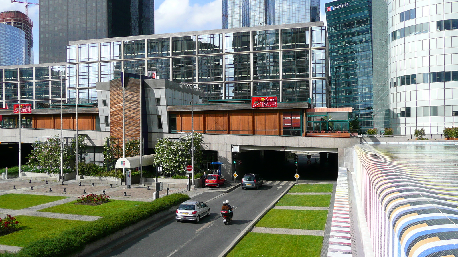 Picture France Paris La Defense 2007-05 88 - Car Rental La Defense