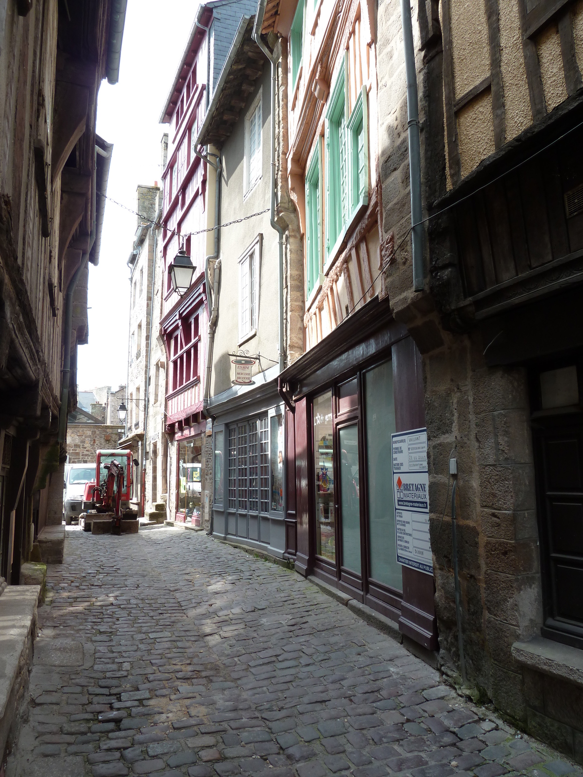 Picture France Dinan 2010-04 167 - Road Dinan