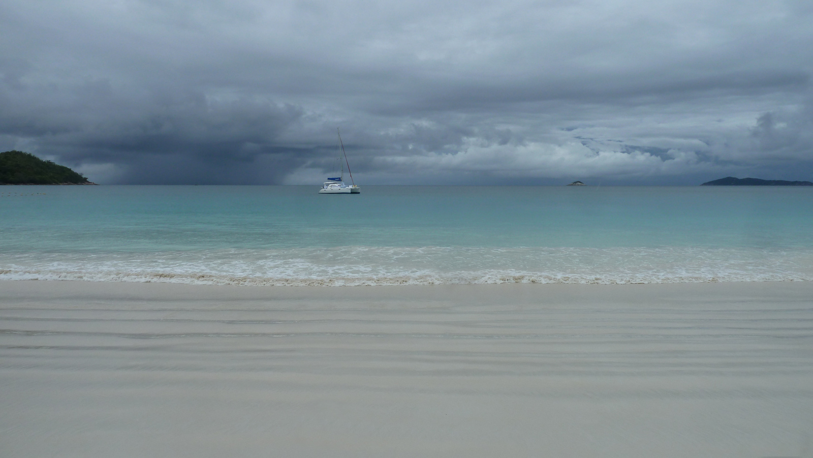 Picture Seychelles Anse Lazio 2011-10 7 - Flight Anse Lazio