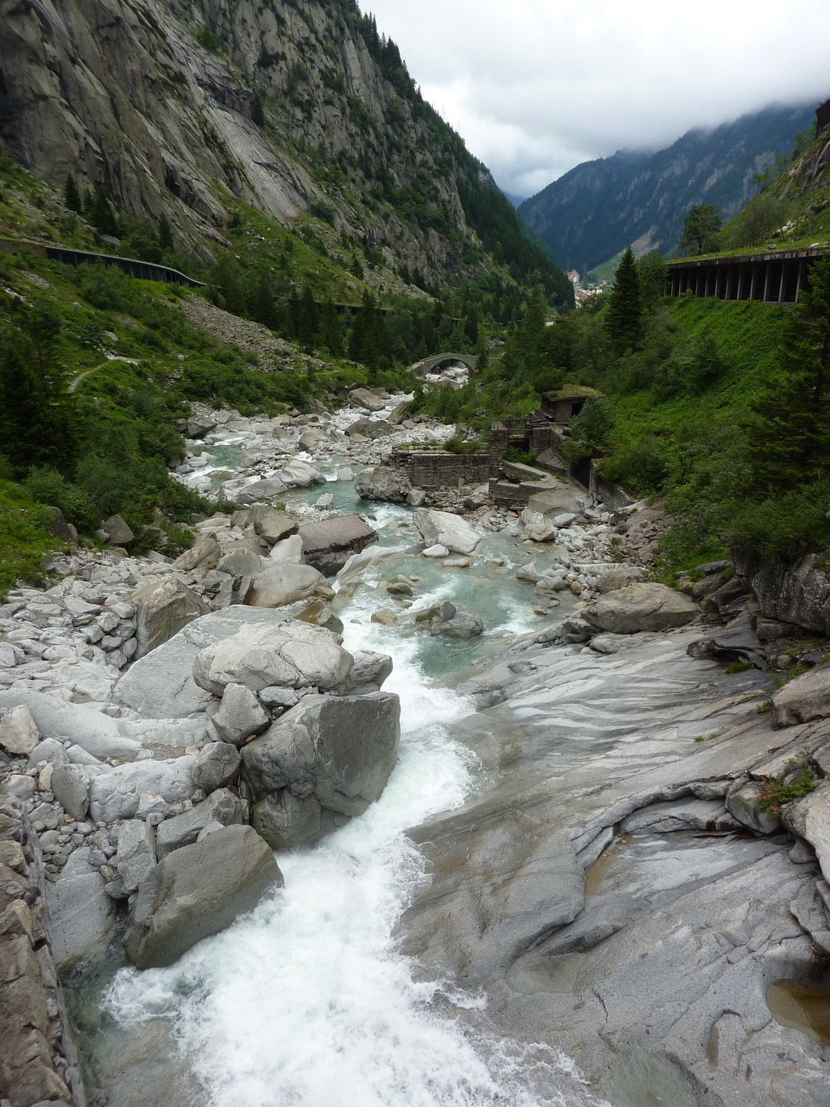 Picture Swiss Gotthard Pass 2009-06 38 - Shopping Mall Gotthard Pass