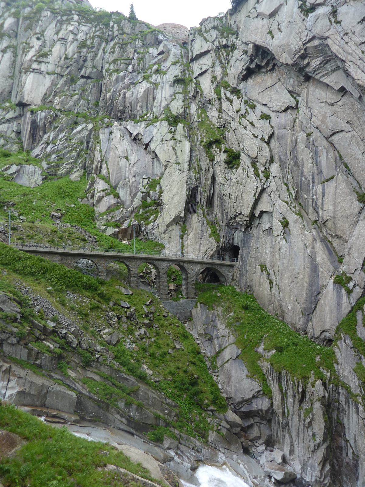 Picture Swiss Gotthard Pass 2009-06 25 - Discover Gotthard Pass