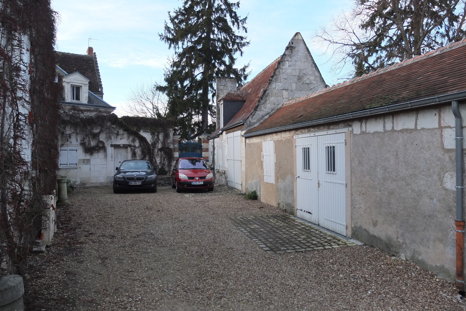 Picture France Loches Castle 2013-01 64 - View Loches Castle