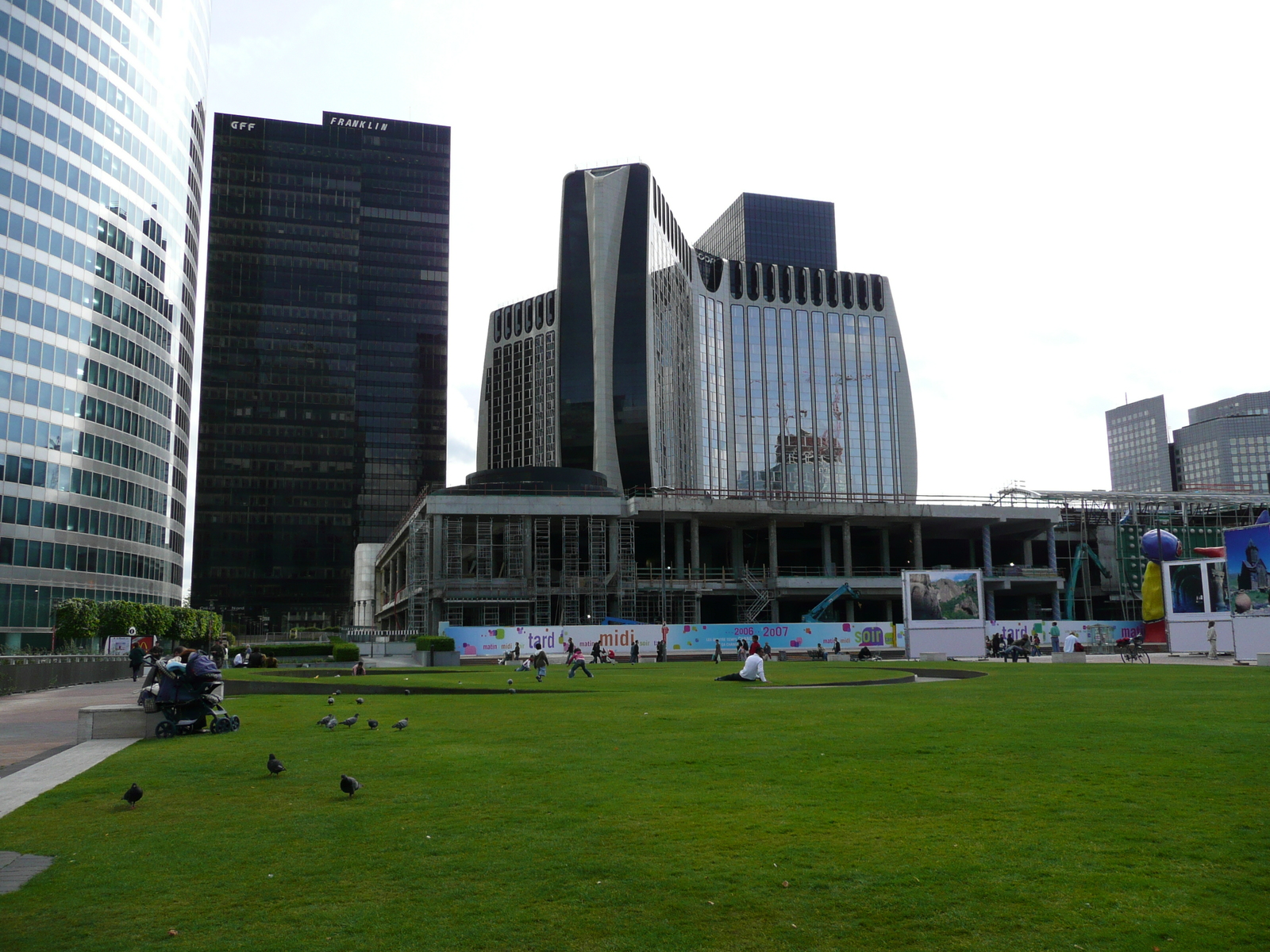 Picture France Paris La Defense 2007-05 38 - Photographer La Defense