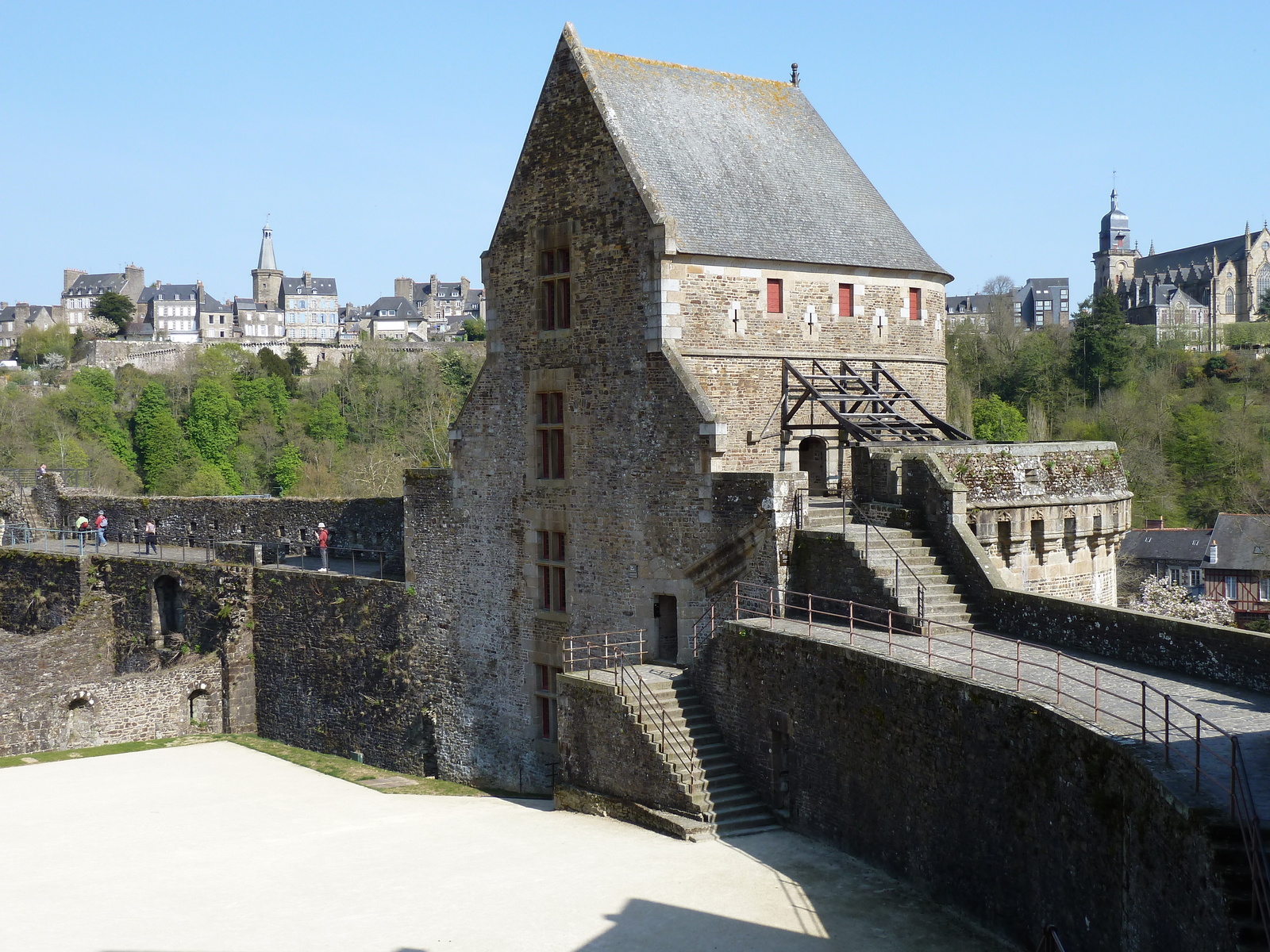 Picture France Fougeres 2010-04 116 - Journey Fougeres