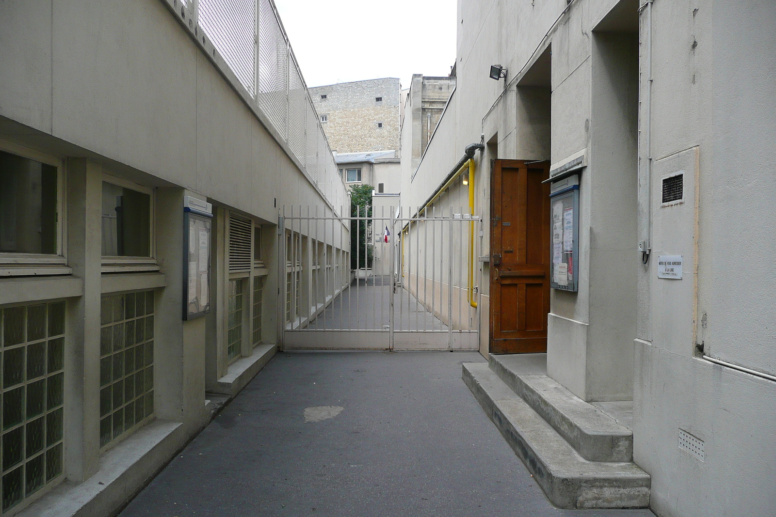 Picture France Paris Rue Ampere 2007-06 27 - Sightseeing Rue Ampere