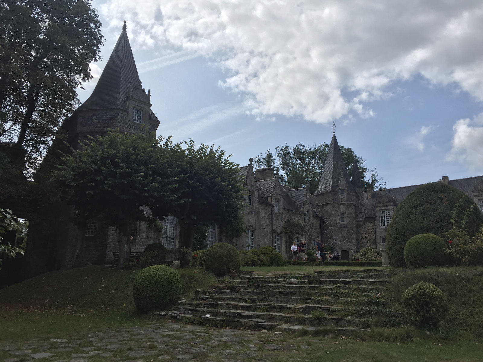 Picture France Rochefort-en-Terre 2017-08 24 - Tourist Rochefort-en-Terre