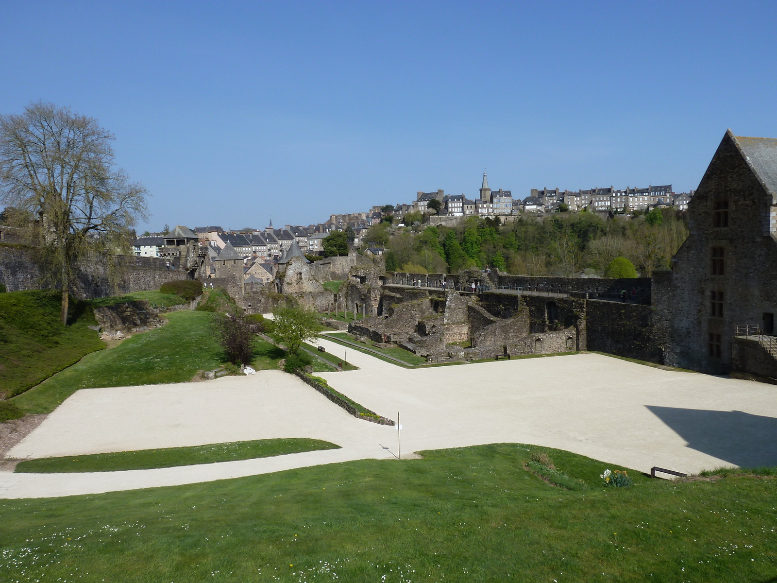 Picture France Fougeres 2010-04 93 - Sightseeing Fougeres