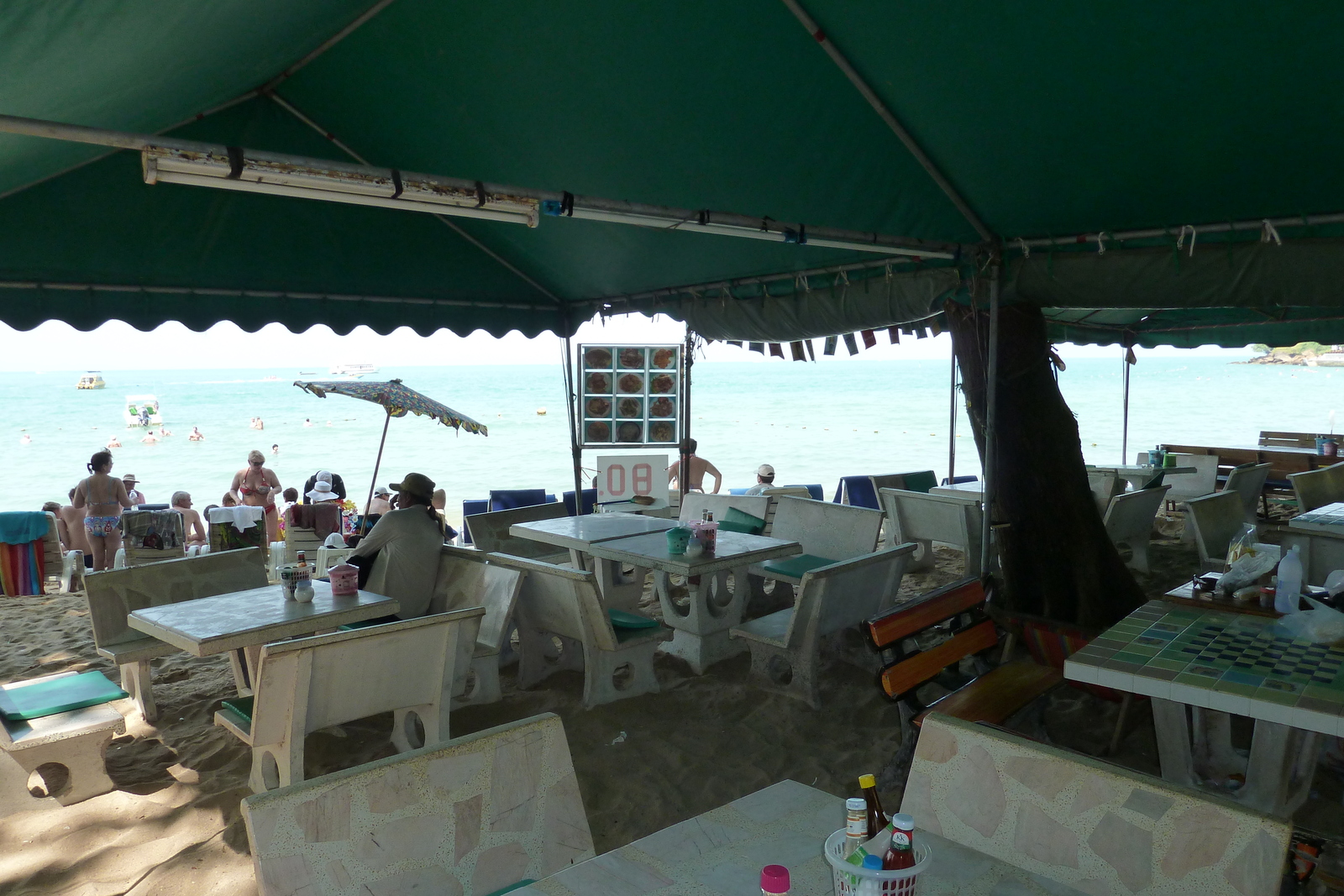 Picture Thailand Pattaya Cosy Beach 2011-01 40 - Photographers Cosy Beach