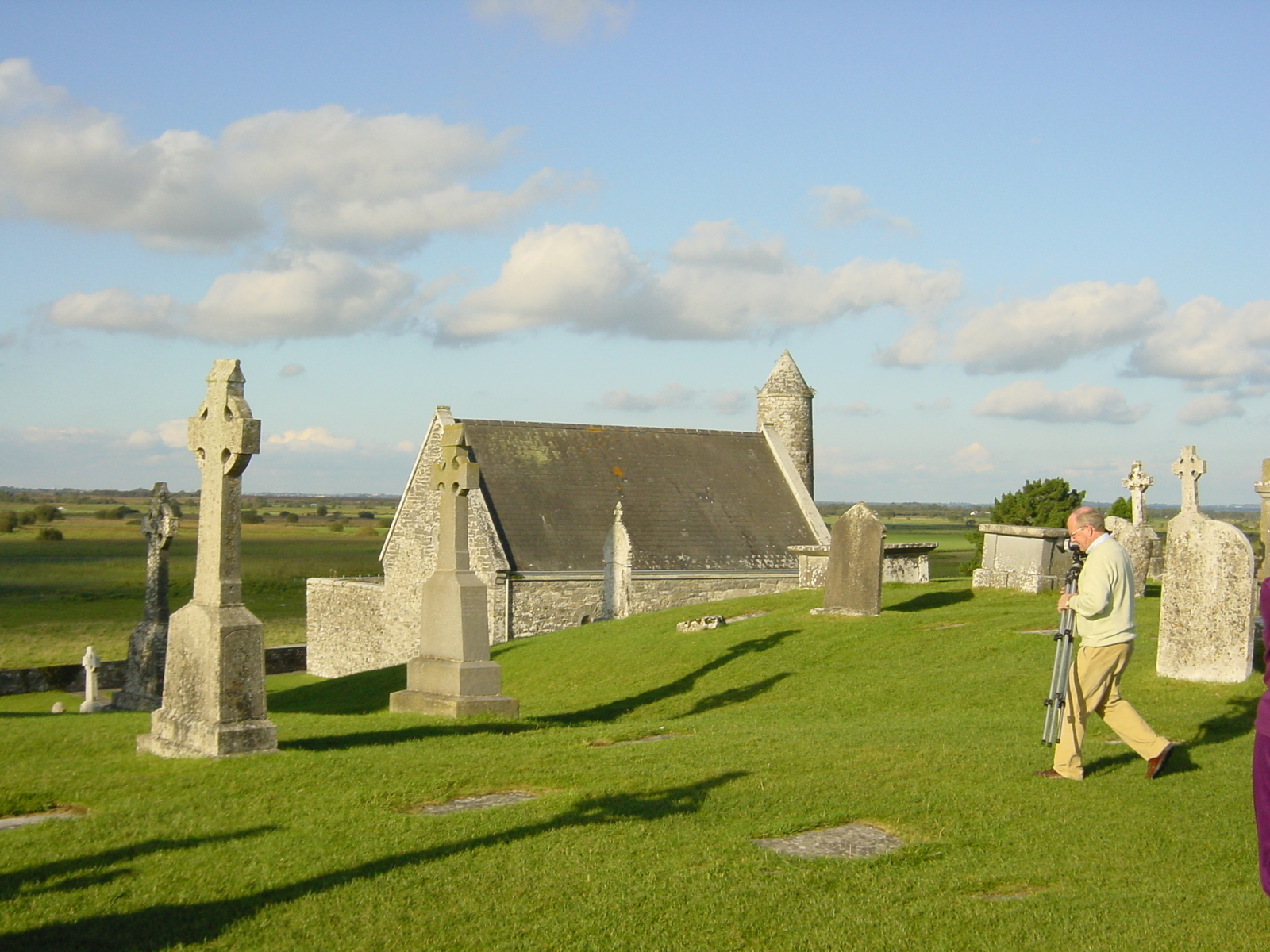 Picture Ireland Clonmacnoise 2003-09 14 - Tourist Places Clonmacnoise