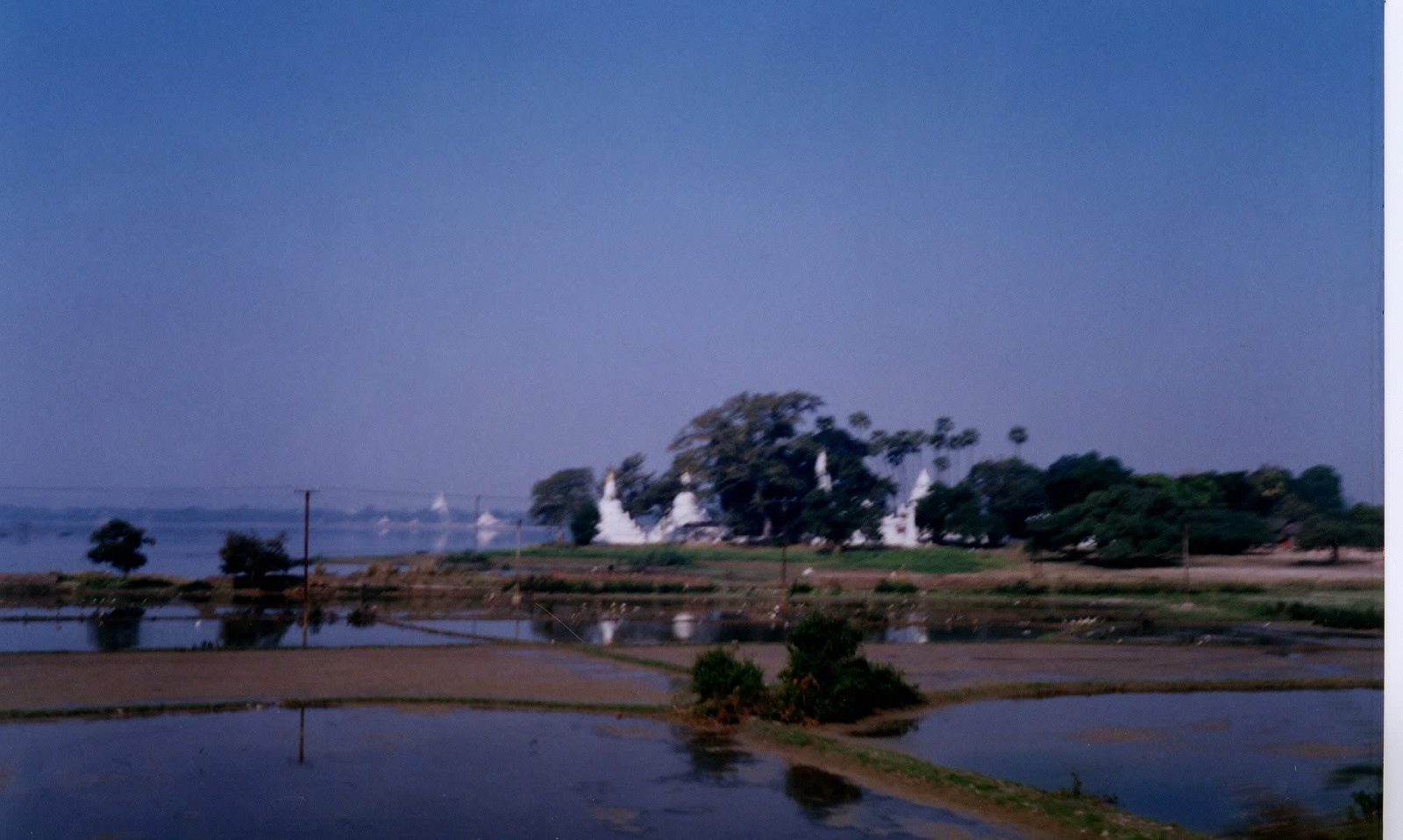 Picture Myanmar Mount Popa 1998-01 3 - Photographer Mount Popa