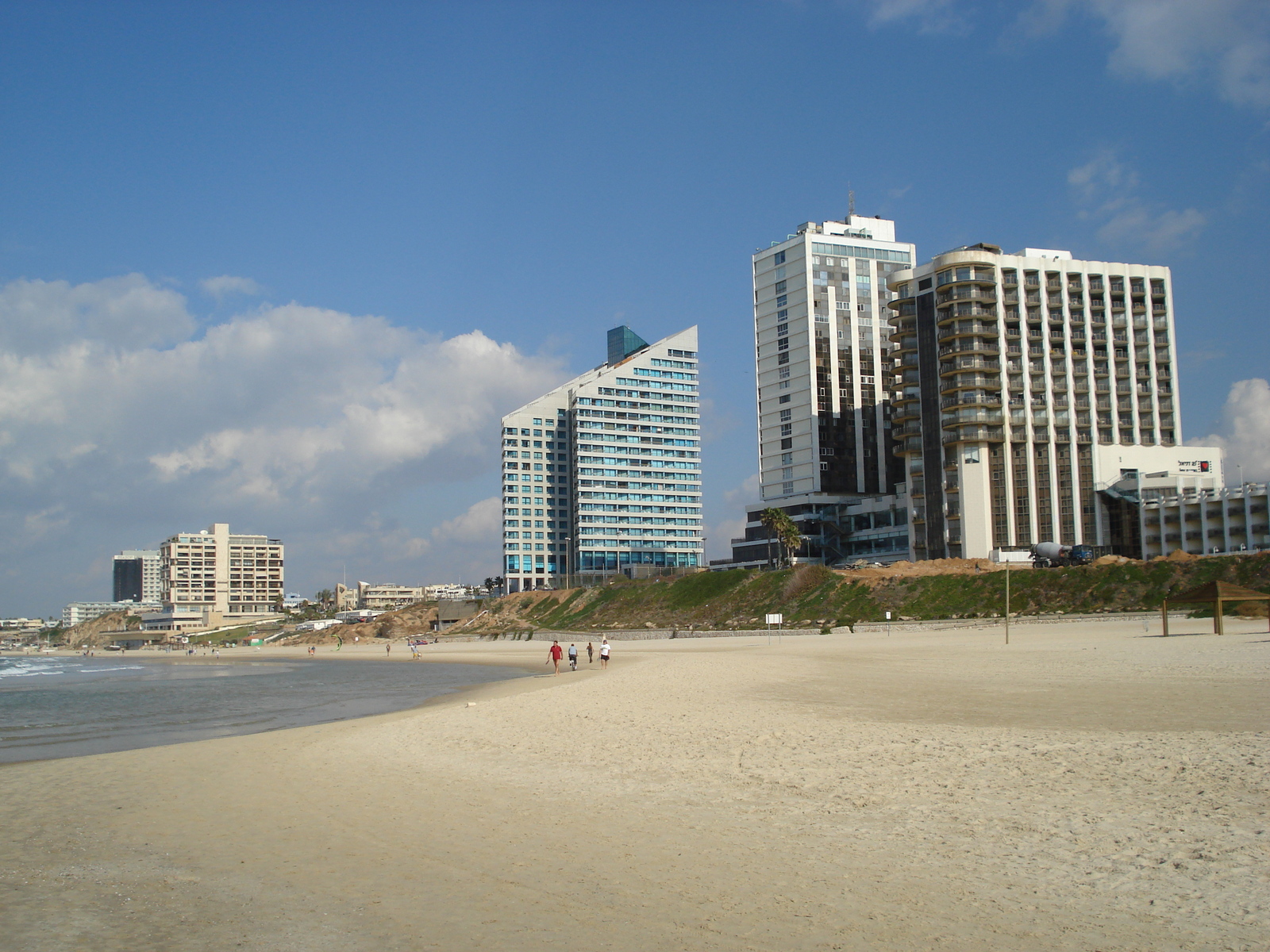 Picture Israel Herzliya 2006-12 101 - View Herzliya