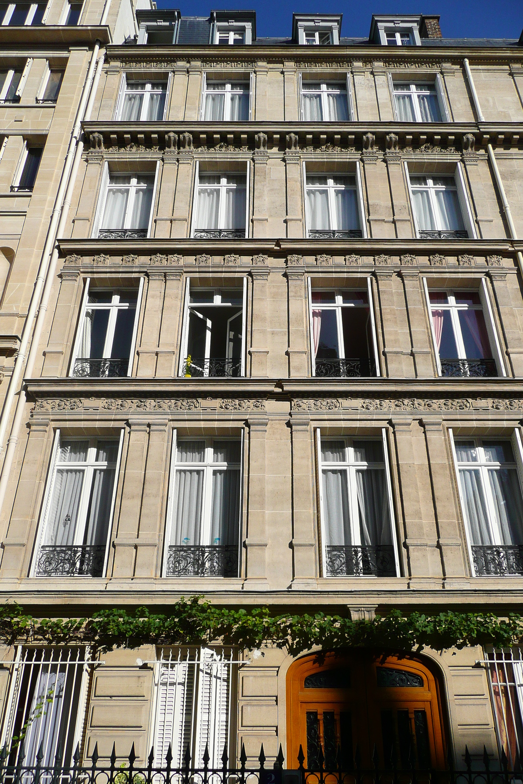 Picture France Paris 8th Arrondissement Rue Rembrandt 2007-09 5 - Road Rue Rembrandt