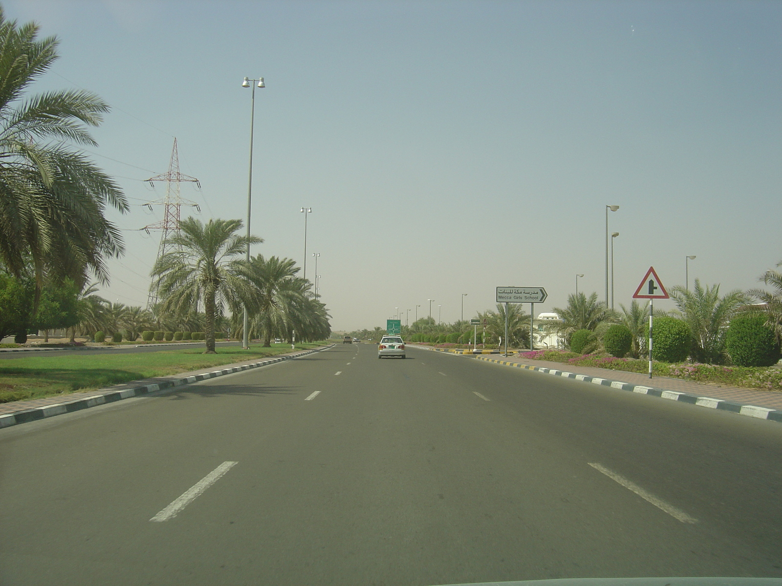 Picture United Arab Emirates Al Ain to Abu Dhabi Road 2005-09 15 - Discover Al Ain to Abu Dhabi Road