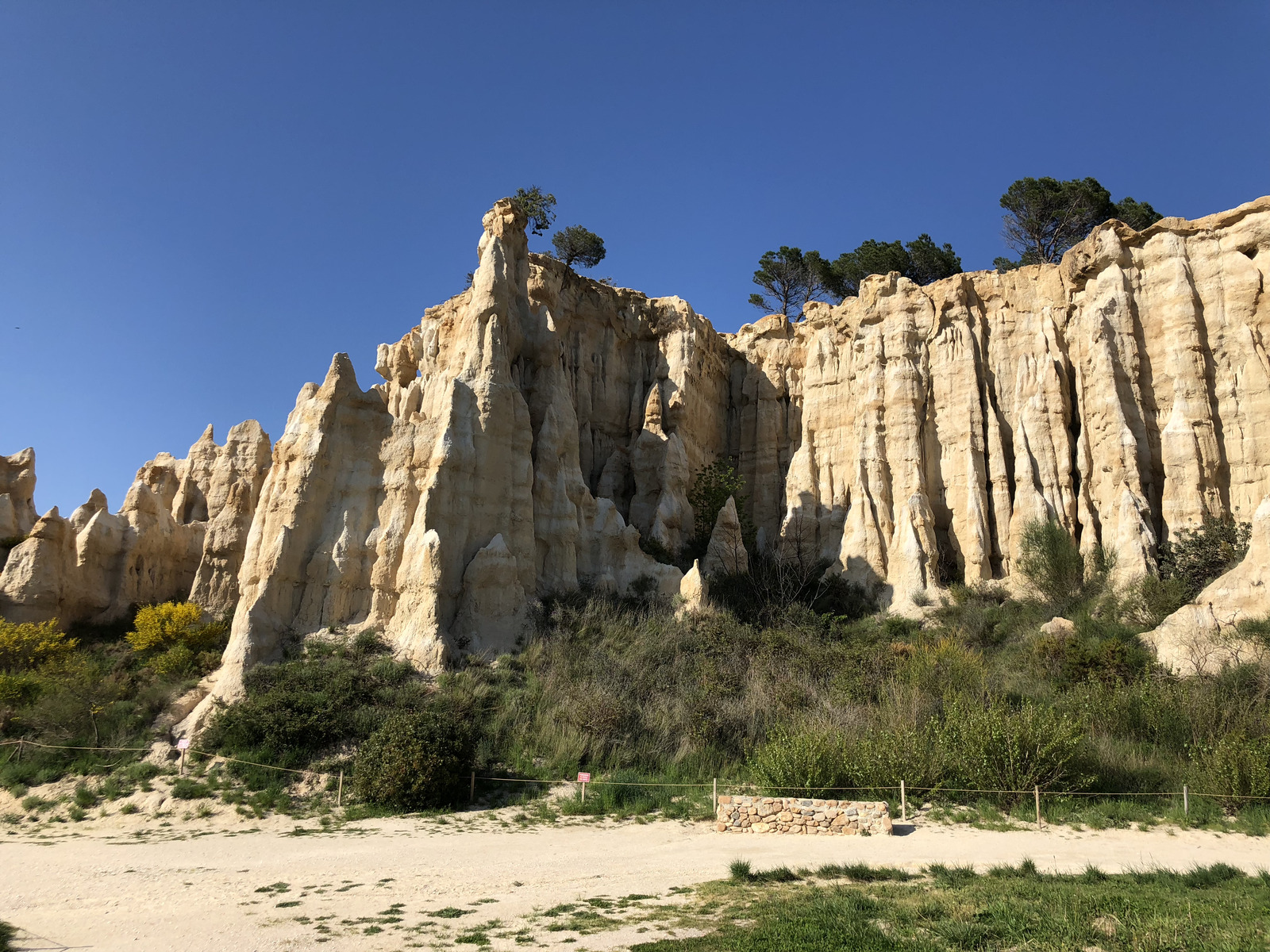 Picture France Orgues d'Ille Sur Tet 2018-04 12 - Car Orgues d'Ille Sur Tet