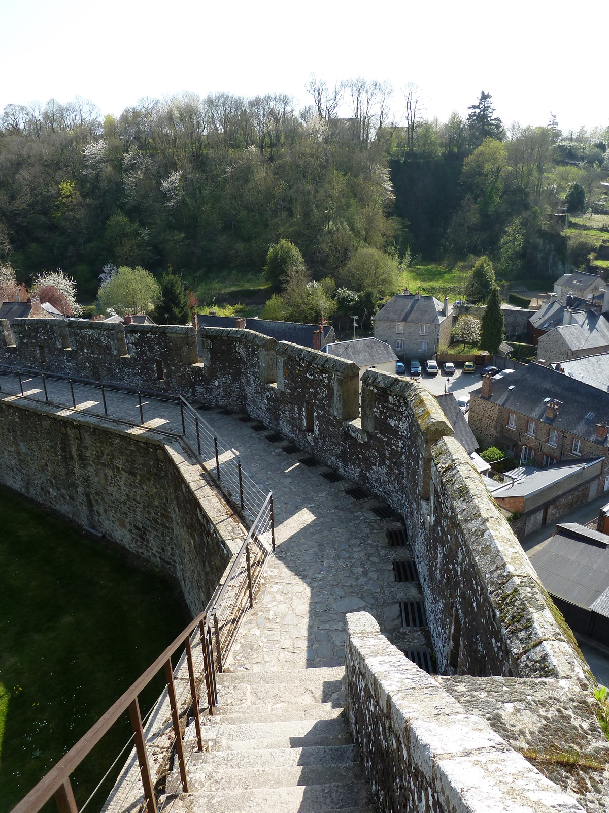 Picture France Fougeres 2010-04 13 - Perspective Fougeres