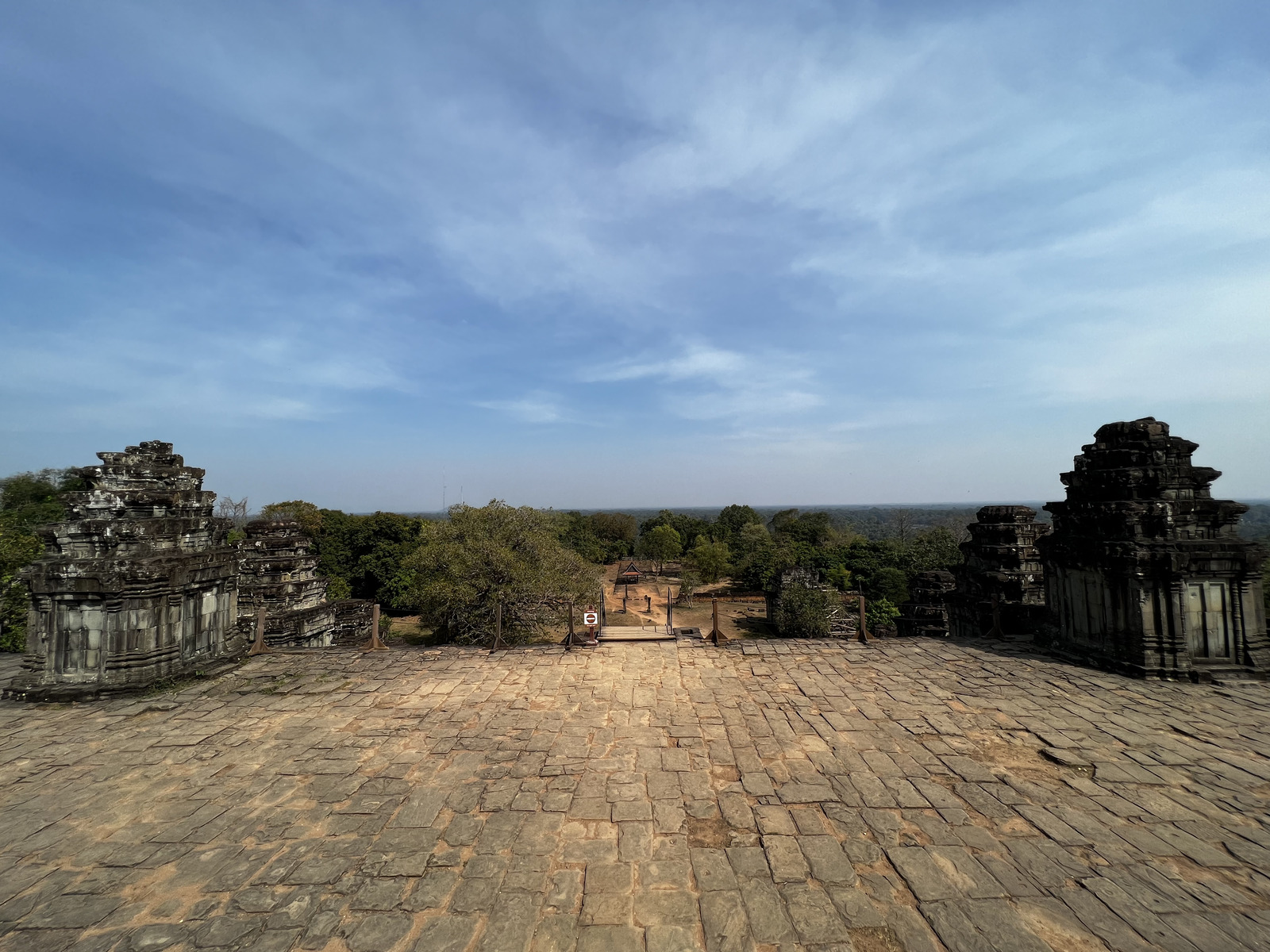 Picture Cambodia Siem Reap Phonom Bakheng 2023-01 9 - Sightseeing Phonom Bakheng