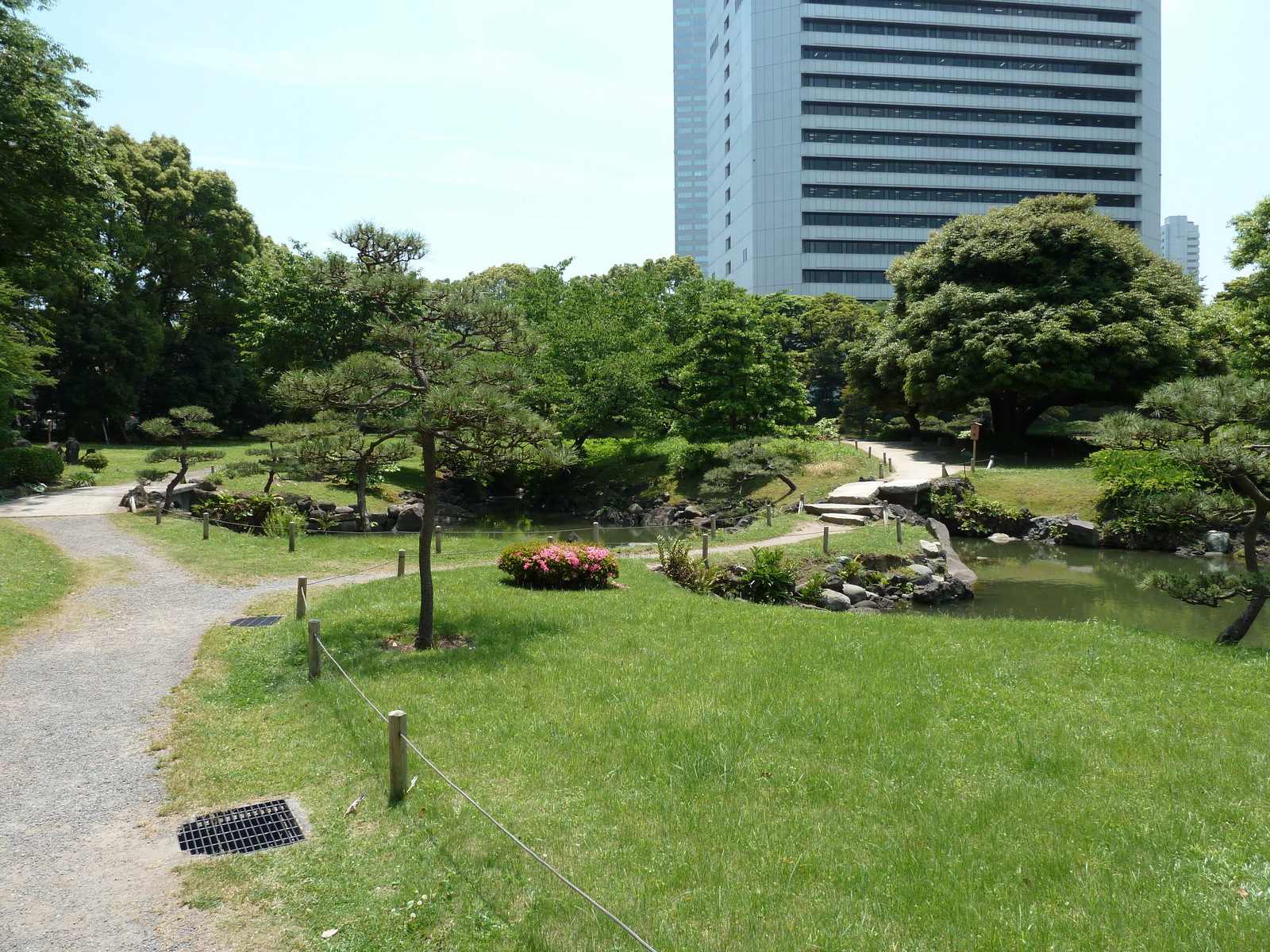 Picture Japan Tokyo Kyu Shiba rikyu Gardens 2010-06 23 - Perspective Kyu Shiba rikyu Gardens