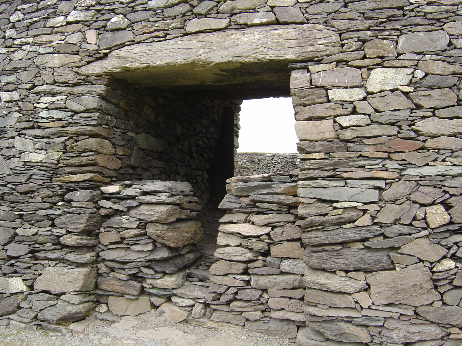 Picture Ireland Kerry Caherdaniel fort 2004-05 13 - Tourist Places Caherdaniel fort